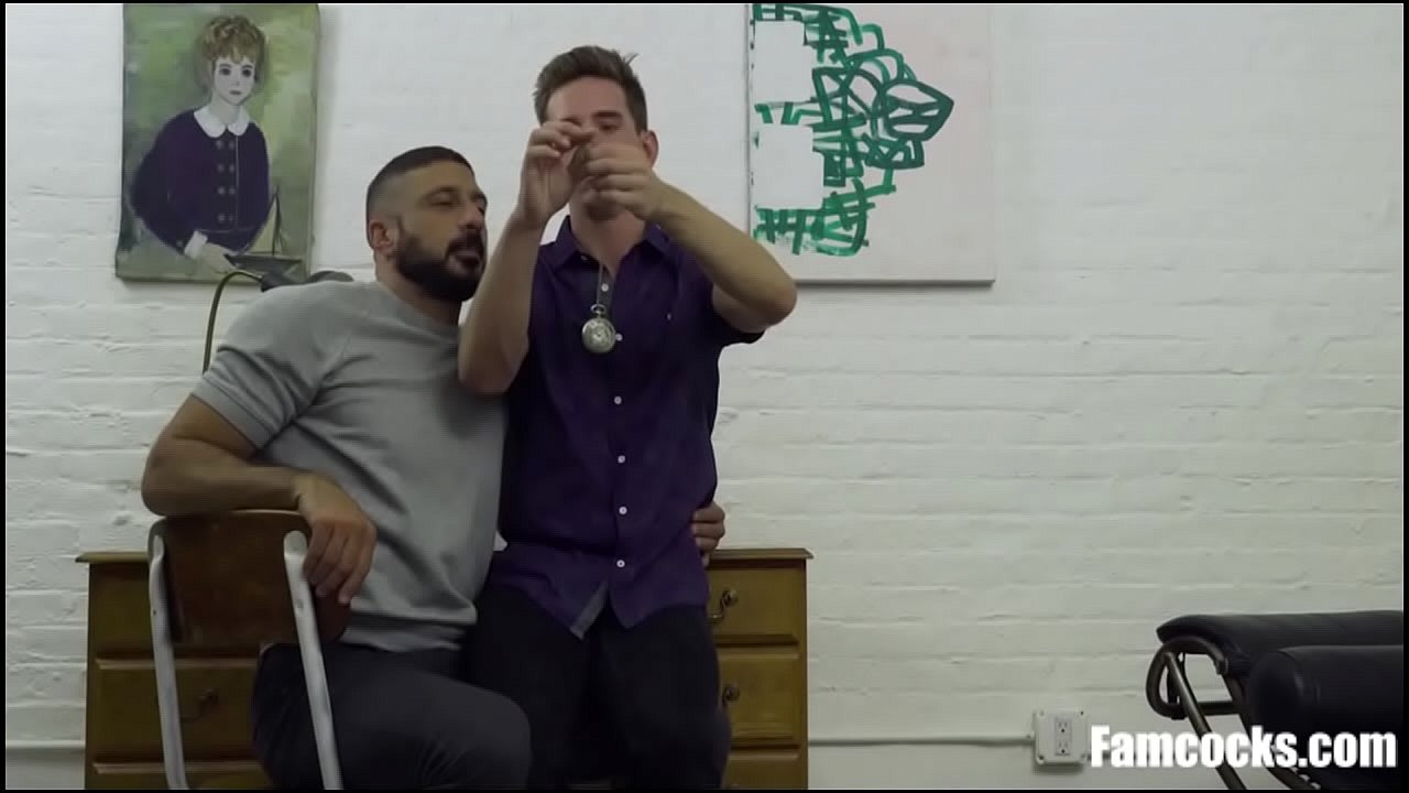 Ordenándole a mi padrastro que me folle sin protección
                    anal young old gay family twink bareback muscular taboo big dick stepdad therapist stepson gay blowjob gay anal gay family familydick gay taboo muchos negros