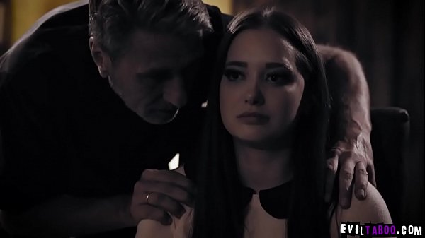 Gia Paige is getting married sson so she confes...