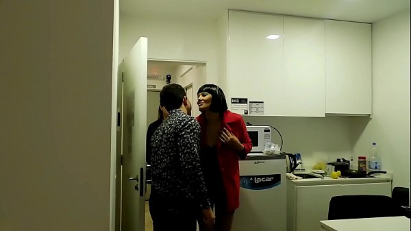 hires two whores, spanks them, plays live and ends badly 1