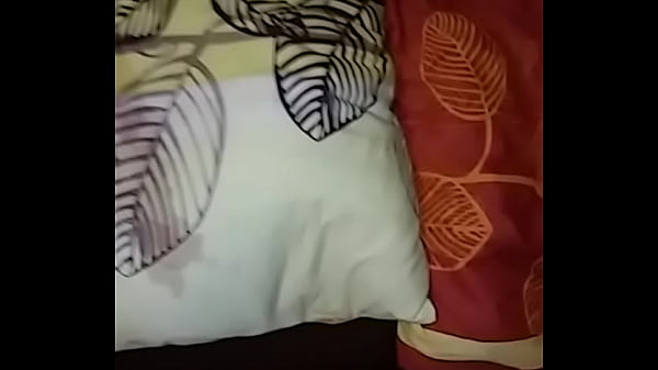 Download Video - pissing on the pillow