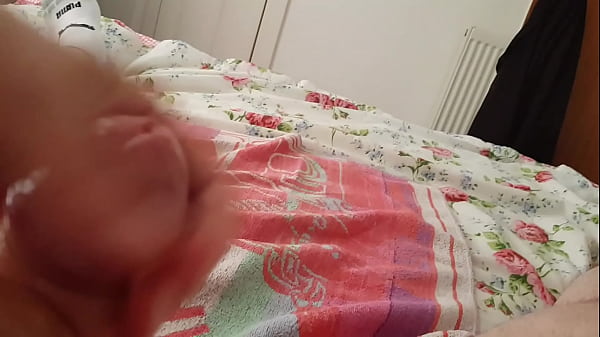 Download Video - Love  cumming for neighbour when she jerks me off