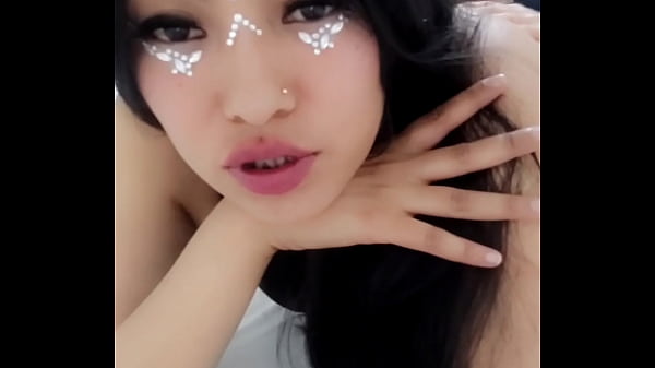 AMATEUR Real this brunette loves to get her pussy eaten, and swallowing cock is a deepthroat show