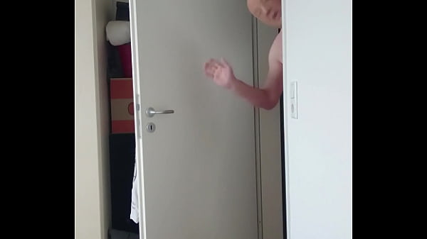 Ich bin Carmen Nylonjunge mit Strumpfmaske