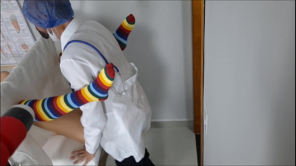 Team of gynecologists sees patient for the first time!