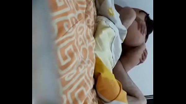 Download Video - me coji ala hermana m&aacute;s grande de mi novia ella 32 y yo 21