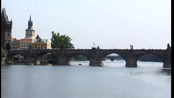 Jessica May And Carrie Cruise Share A Hot Guys Cock In Old Porn Movie