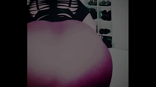 THICK BBW BLACK BOOTY SHAKING HUGE ASS