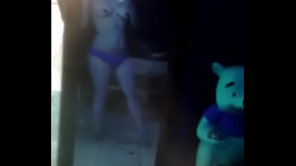 teen nice tits dancing