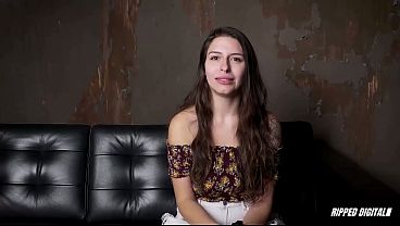 Submissive Slut Chloe Groans Taking Huge Toy After Being Fisted