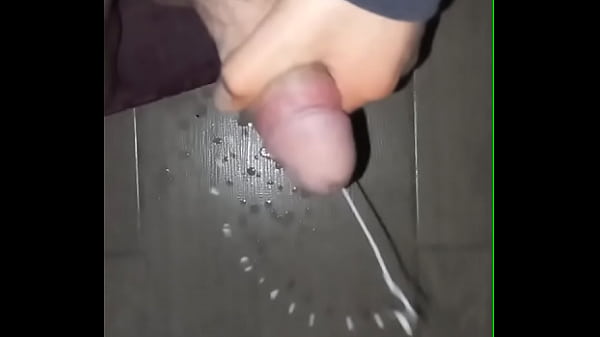 Grosse Bite Éjacule