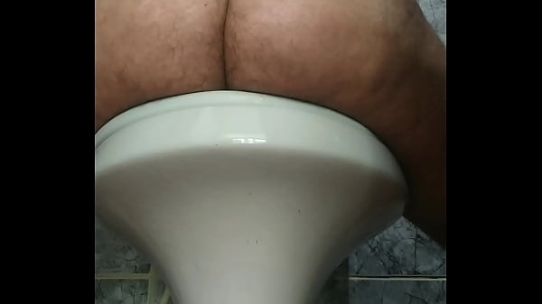 Download Video - Gozando com a cenoura