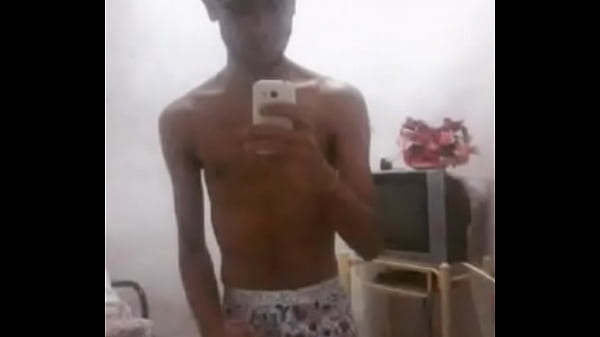 Leonardo Rodrigues - De Cueca Boxer no Instagram