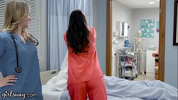 Girlsway Hot Rookie Nurse With Big Tits Has A Wet Pussy Formation With Her Superior