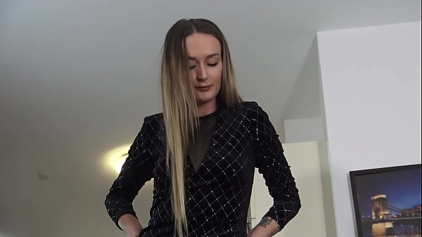 Clarissa`s Shoe Play!