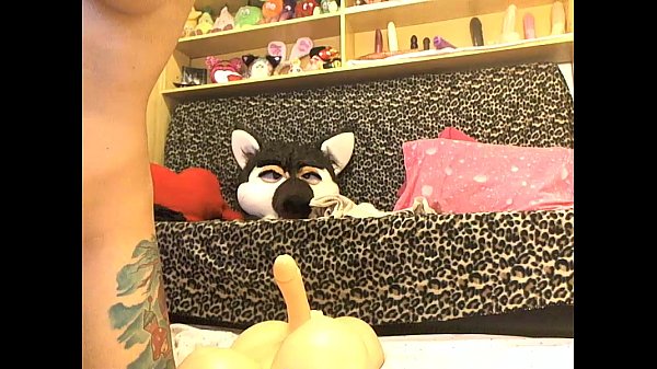 girl sofi mora masturbating on live webcam
