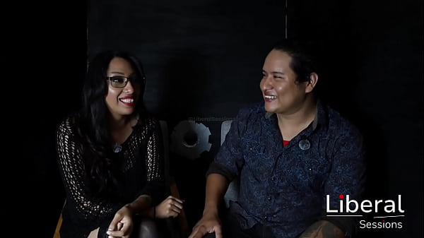 Esposa puta follada frente a su esposo cornudo