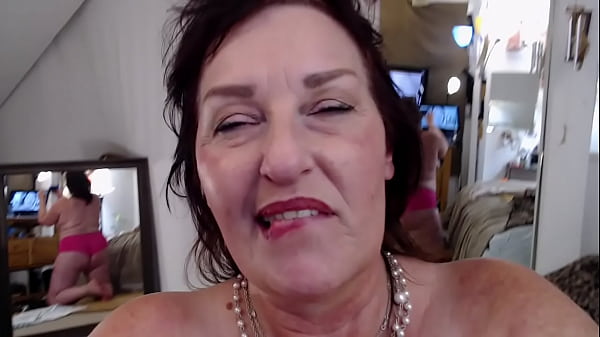 Download Video - 696 Sexy Dawn needs you to worship her wrinkled soles and huge keister too