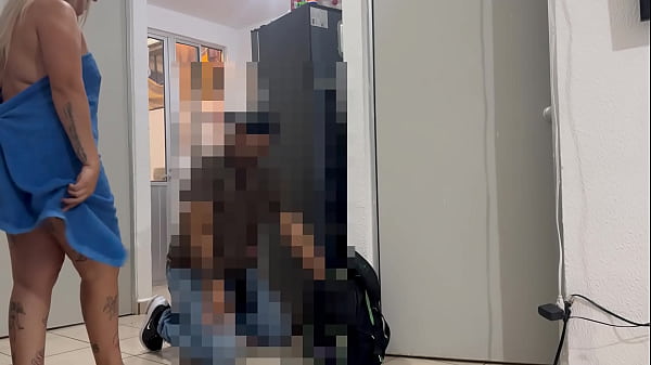 SEDUCING THE REFRIGERATOR REPAIRMAN