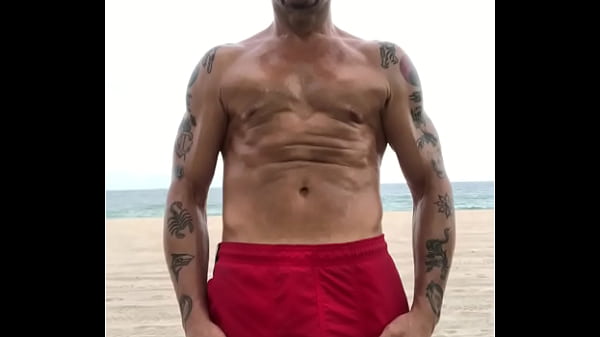 BEACH BODY BRO
