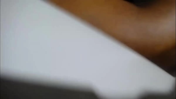 Hermanastra exhibiendo su coño
                   Hermanastra exhibiendo su coño muchos negros
