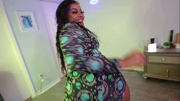 Thick Ebony Gets Gangbanged By Multiple Guys