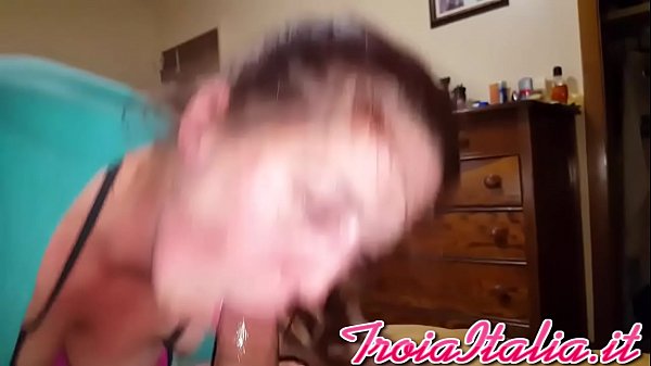 Download Video - Milfona tettona cognata ha approfittato di mio cazzo quando cognato &egrave; al lavoro