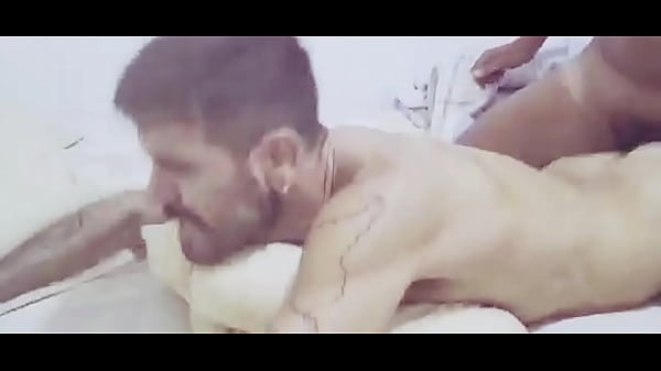 Download Video - Magno Moreno e Brutto fodem bem gostosinho
