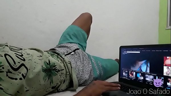 Download Video - CAFU&Ccedil;U NOVINHO batendo punheta