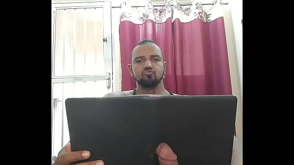 Gozando com o laptop