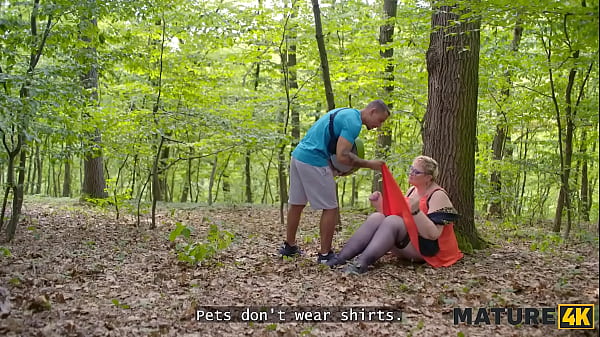 MATURE4K. Kinky mature giantess Diana loves pet play in stockings with 2 strangers in public