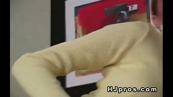 Download Video - Babe in pantyhose rubs pussy