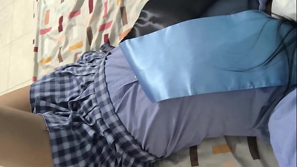 40-year-old student earned her bachelor's degree in educational sciences and celebrates by touching her vagina