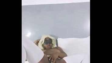Ebony bbw white white long socks masturbating in bed