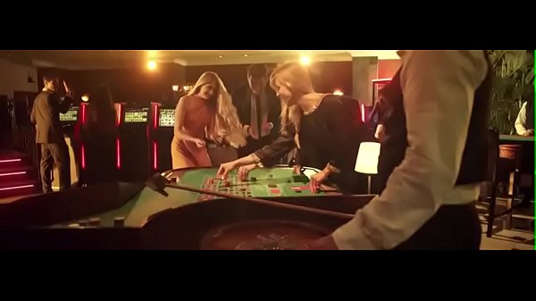 Amigos con Derecho (official Video) reik ft Maluma