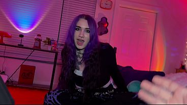 Goth Stepsis Stinky Feet Handjob