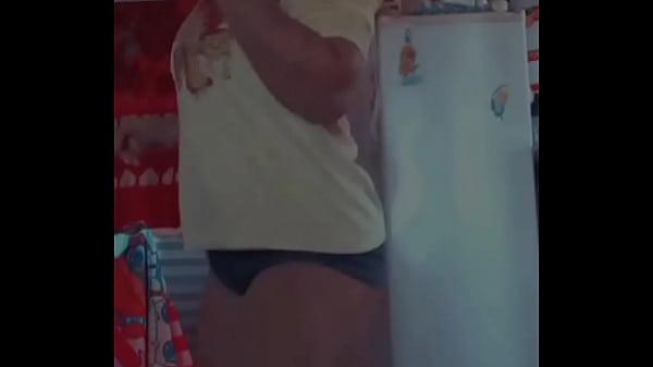 A gostosa do Instagram dançando parte 2