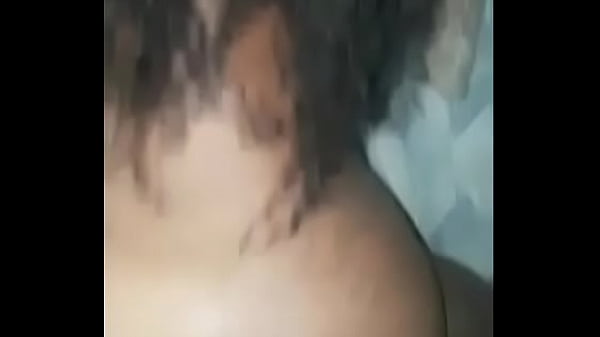 Download Video - Travesti safada Kemily Oliveira dando pra cafu&ccedil;u dotado&period;