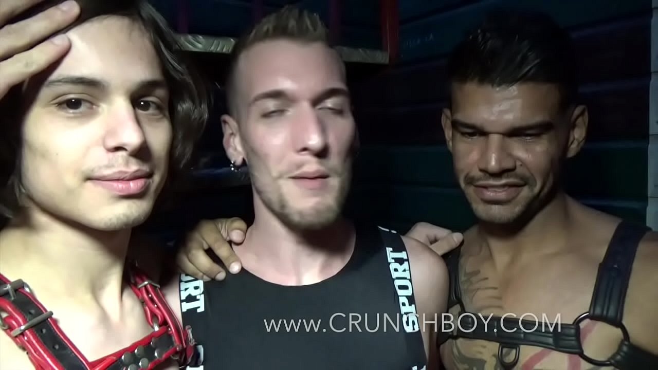 gang bang en CRUCERO WEB en AMSTERDAM
                          gay orgie partouze touze muchos negros
