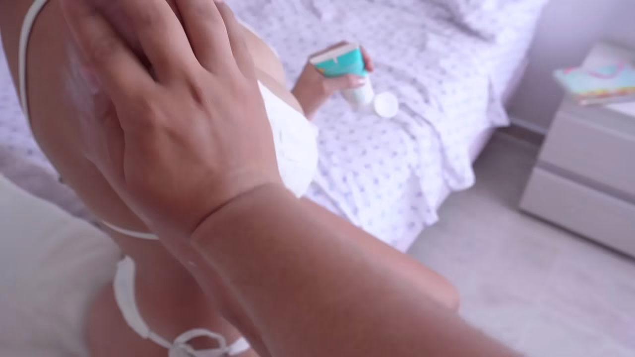 Hermanastra me da a probar sus RESULTADOS DEL GYM