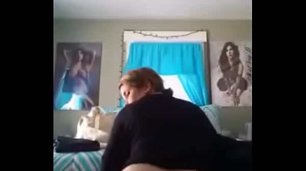 Aka Paris Twerk 117343999