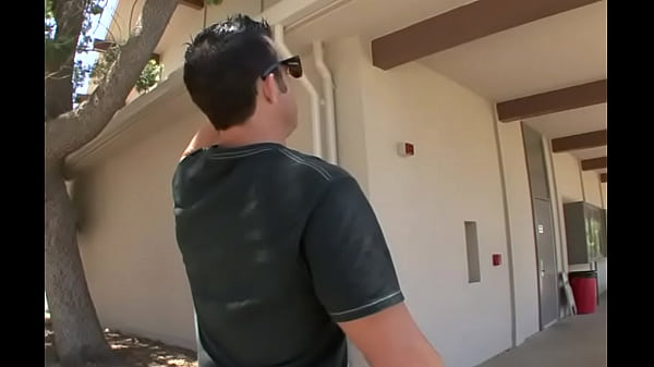 Sexy Cali Lakai Gets Her Pussy Licked and Fucked