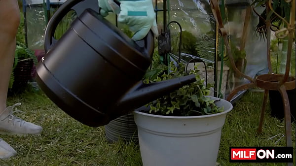 Download Video - Blondie hot slut enjoy big dick sucking and wet nasty deep throat in her greenhouse - Jenna Starr&comma; Diego Perez