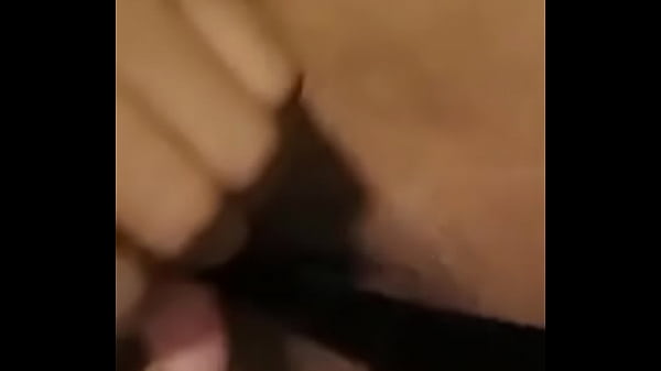 Safada se masturbando