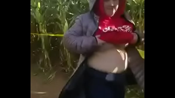 Bbw tittie flash