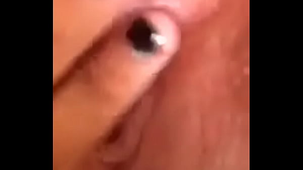 Peruana gorda Skylar dedeandose
