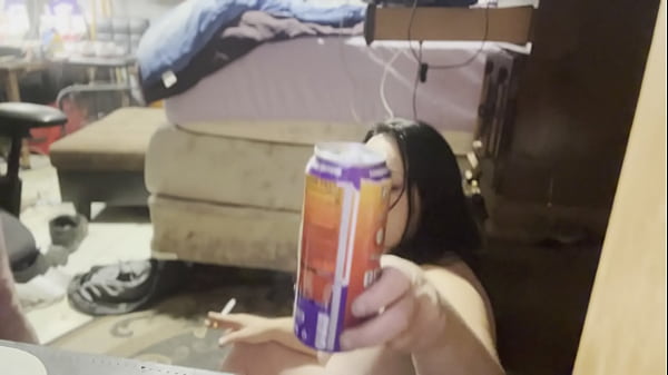 Tripz uses energy drink to boost her bj skills