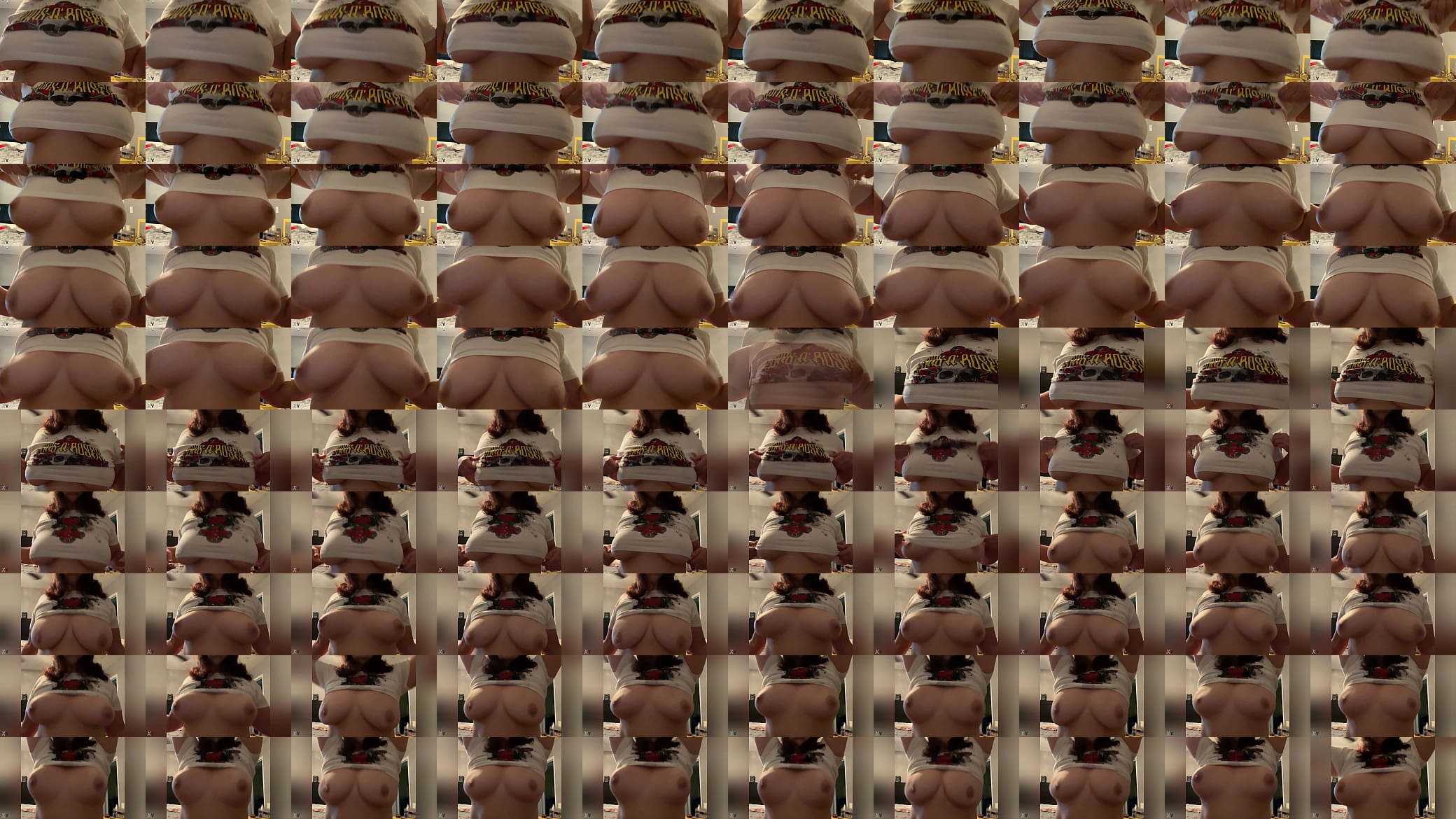 Boob tease 预览图