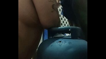 BBC gas delivery man filled his mouth with milk from BBW Trans - Mammal RJ021