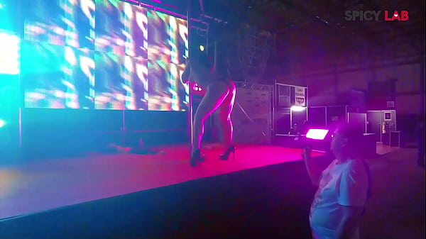 Snow White and the apple of sin