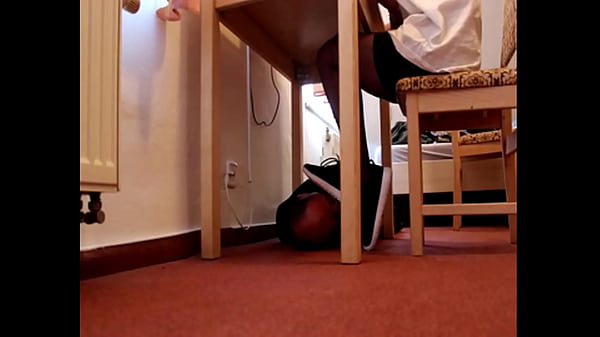 thumb trampling